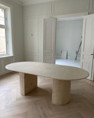 Dining table | Charlotte | Marble | Travertine